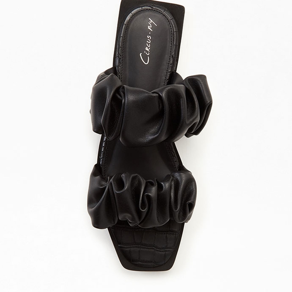 CIRCUS NY Women's Iggy Sandals soft textured NWOT